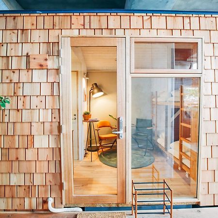 Tinys Yokohama Hinodecho Vandrarhem Exteriör bild